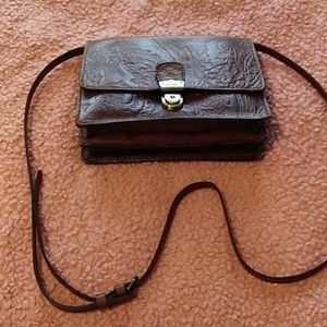 Crossbody purse